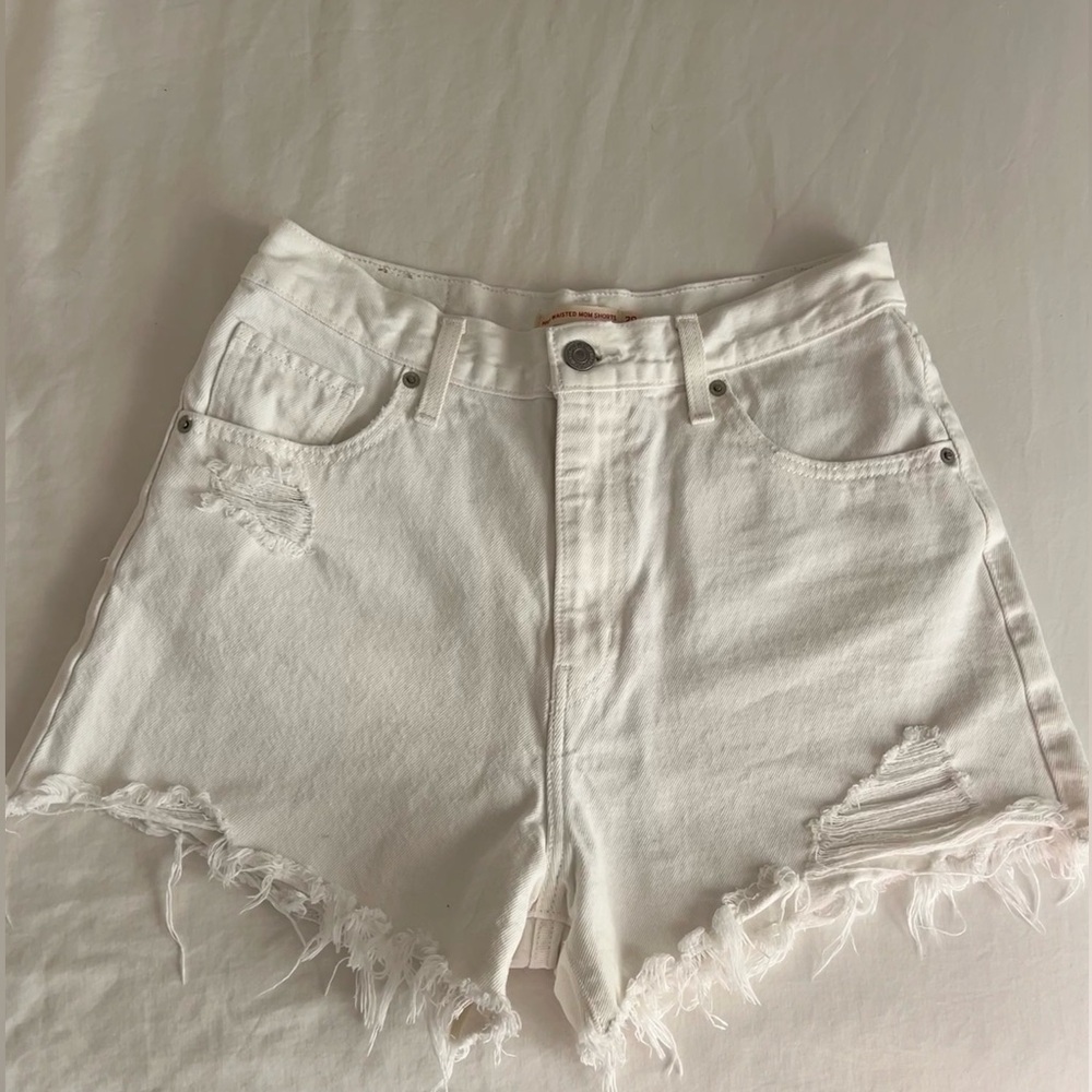 LEVIS White High Waisted Mom Cutoff Denim Shorts 29